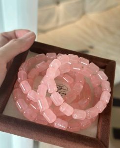 ý nghĩa đá thạch anh hồng vòng
