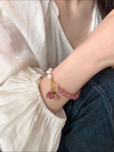 Nên đeo một vòng hay nhiều vòng