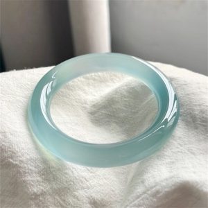 Vòng ngọc tự nhiên